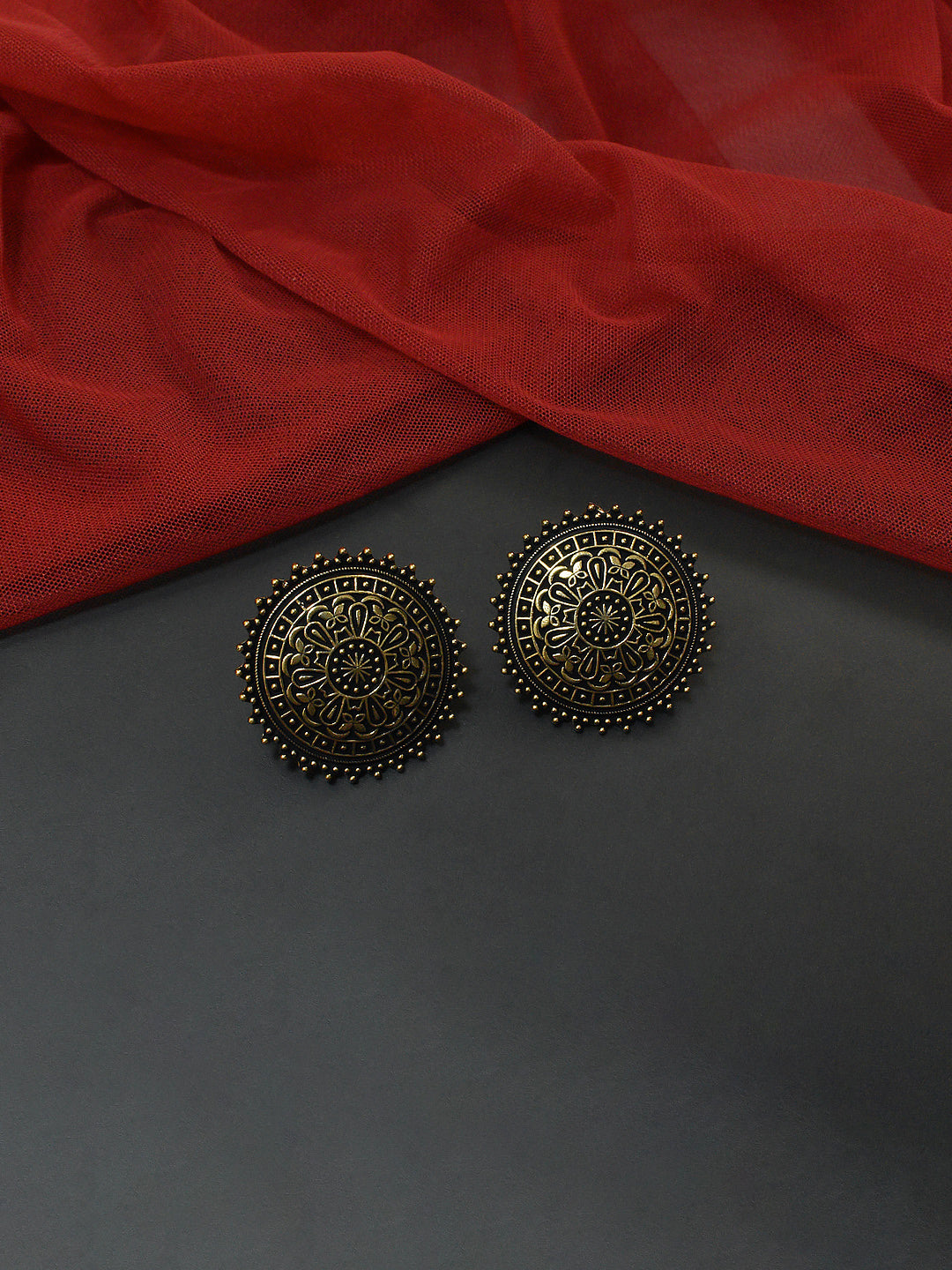 Circular Design Gold Earring
