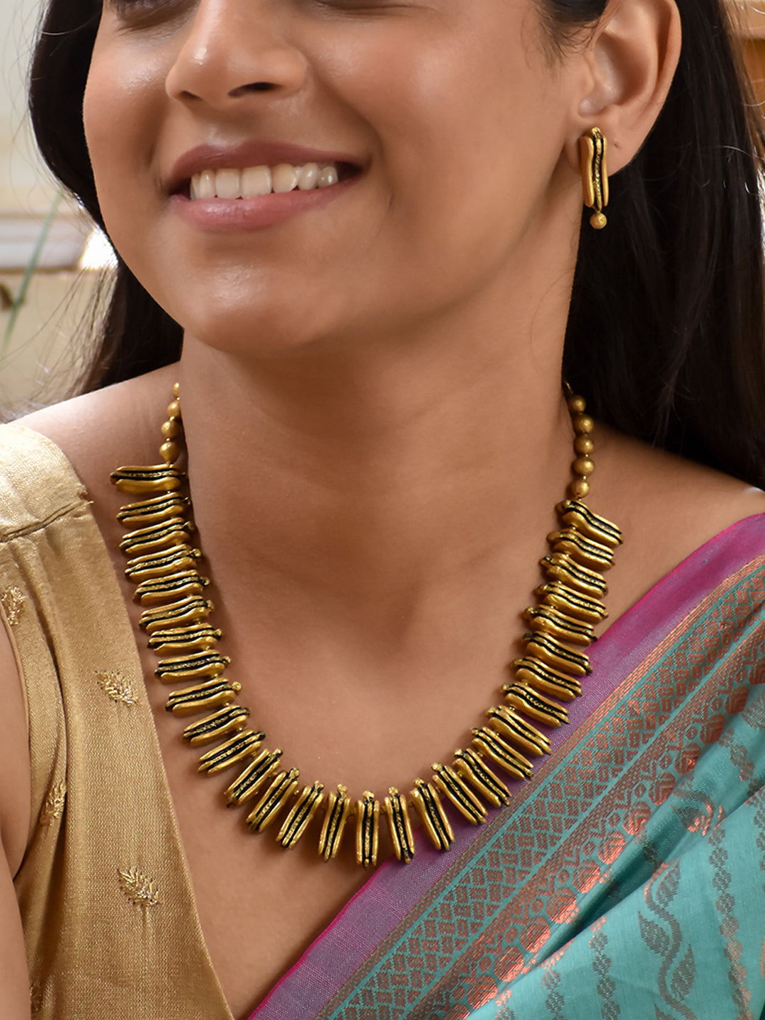 Handcrafted Fringe Design Terracotta Jewellery Set in Antique Gold