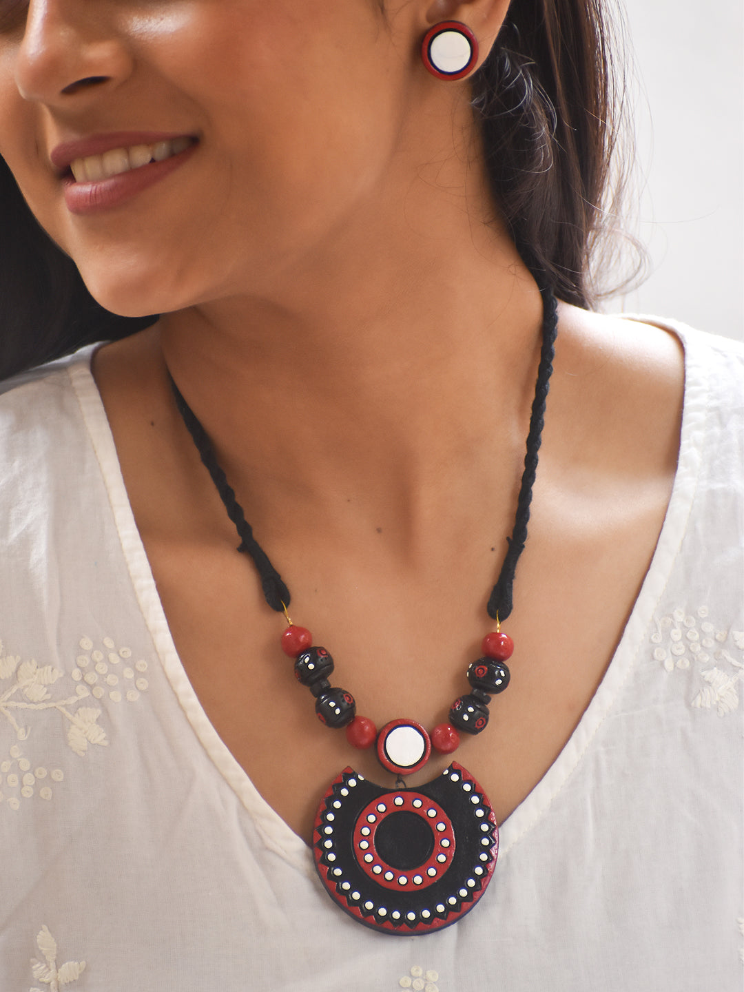 Handcrafted Terracotta Circular Pendant Necklace Set with Black and Red Design & Stud Earrings