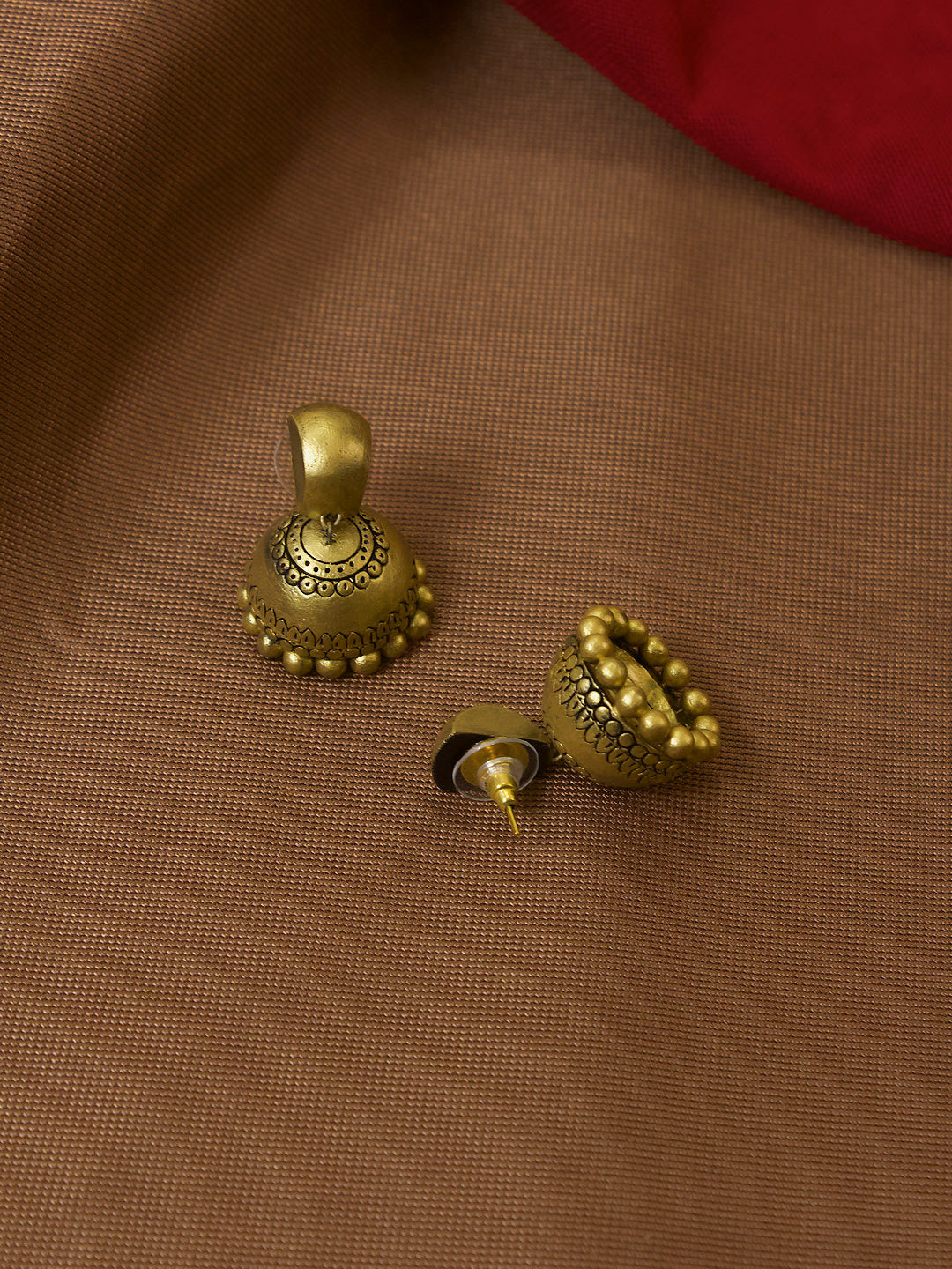 Mandalika — Antique Gold Toned Mandala Design Circular Shape Terracotta Choker Necklace Set