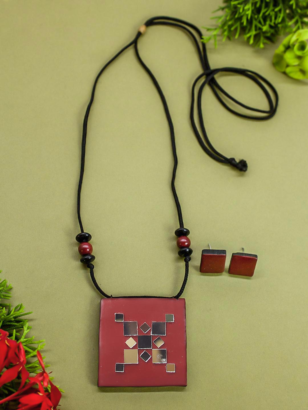 Maroon Geometric Square Design Mirror Work Minimalistic Handmade Terracotta Necklace Set