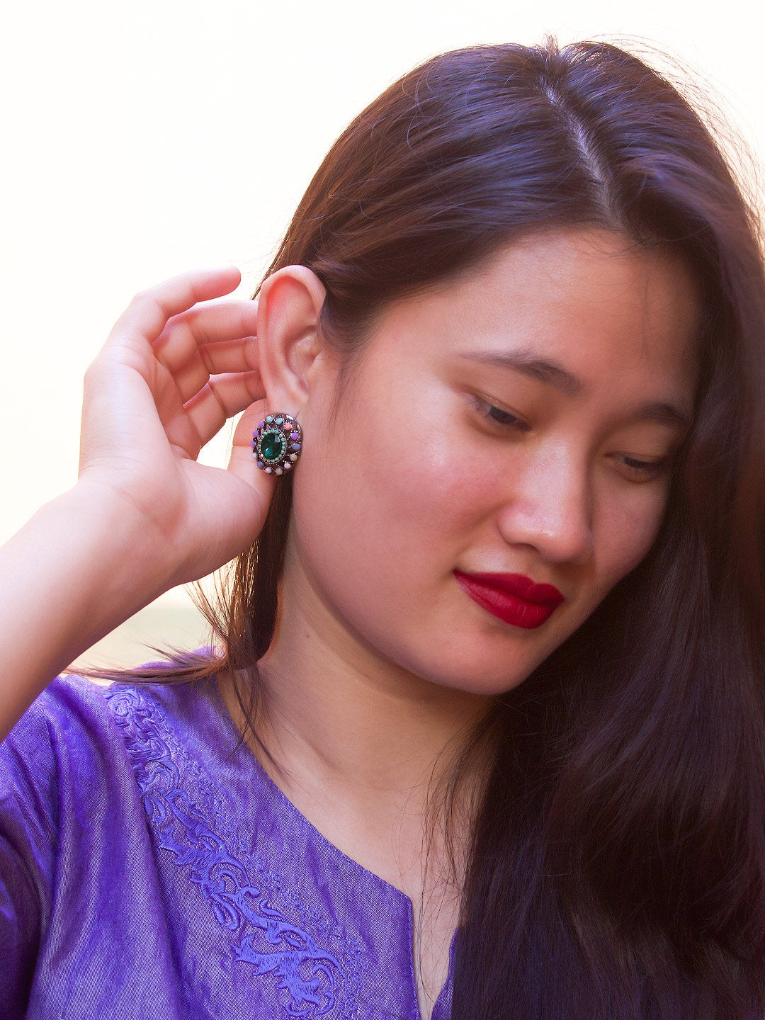 Oval Design Green Stud With Stones Earring