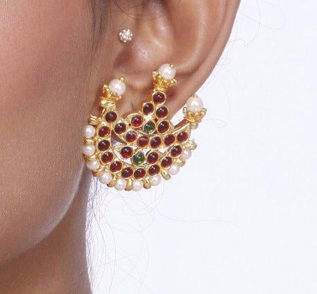 Classic Moon Shaped Earring