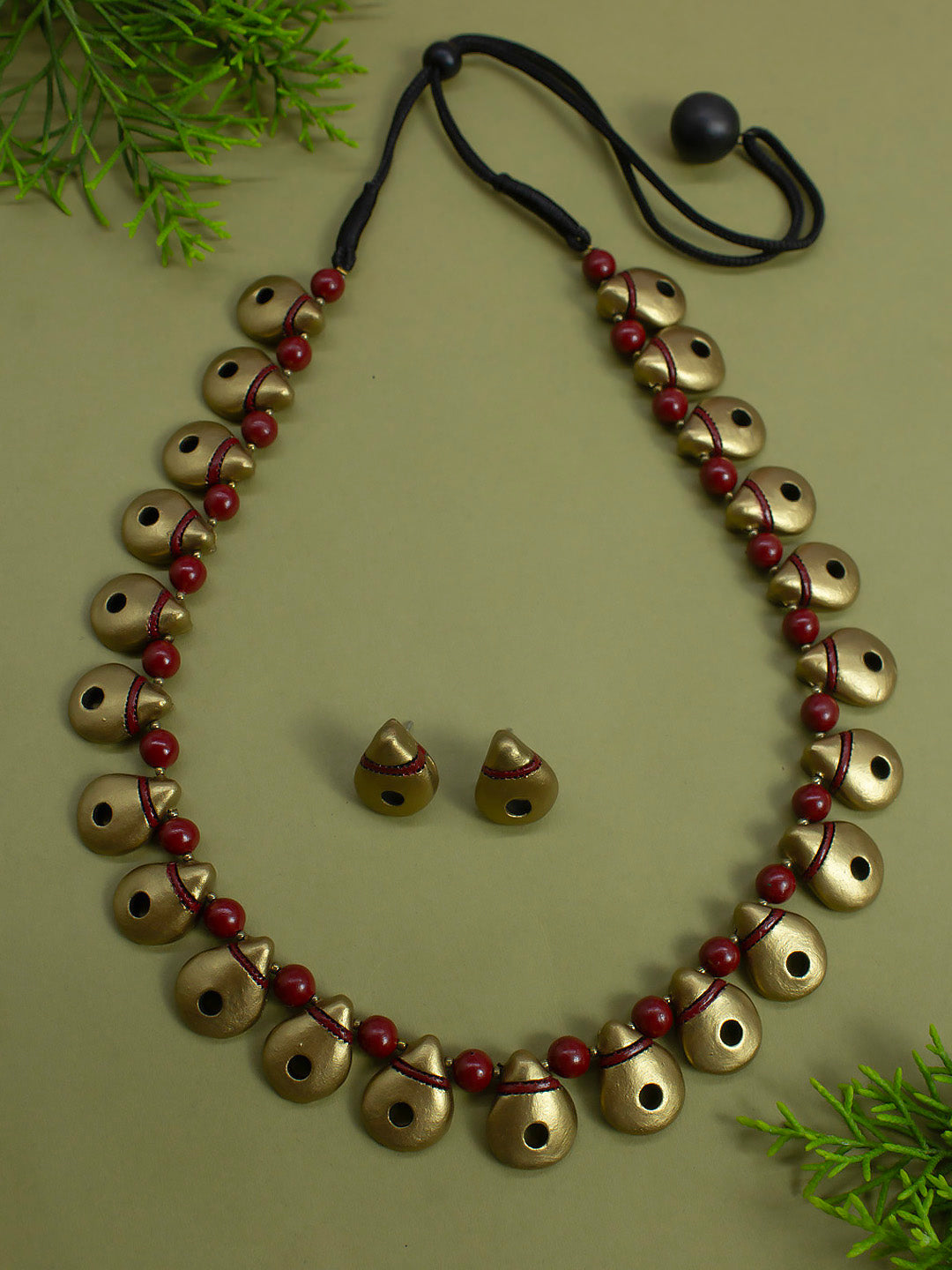 Antique Gold Red Pear Shape Minimalistic Handmade Terracotta Necklace Set