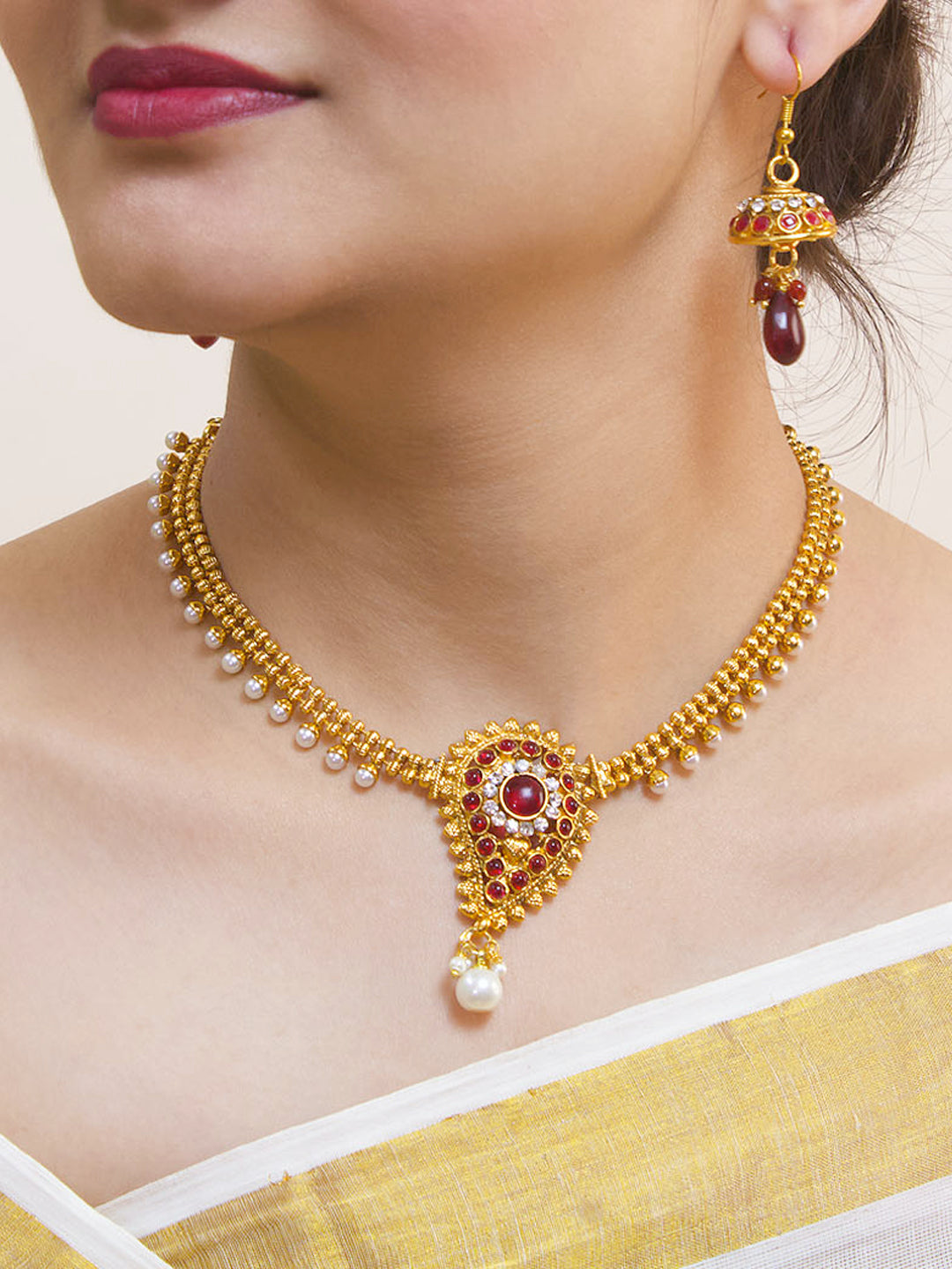 Avismaya Gold Plated Floral Design Two Line Necklace Set