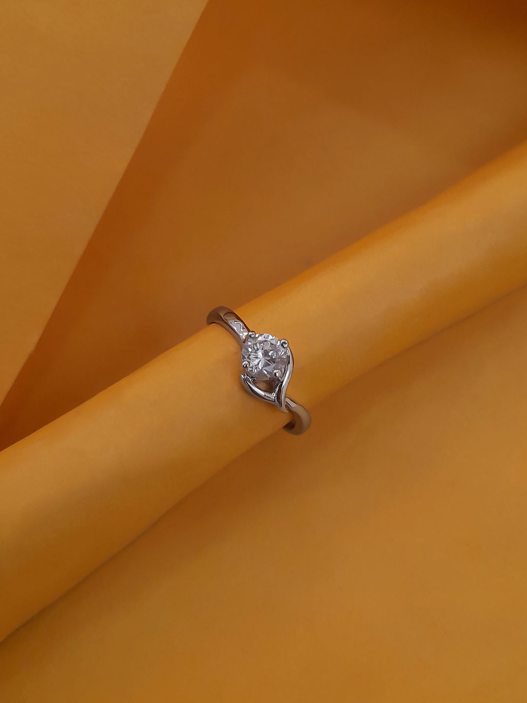 Circular Design Silver Ring