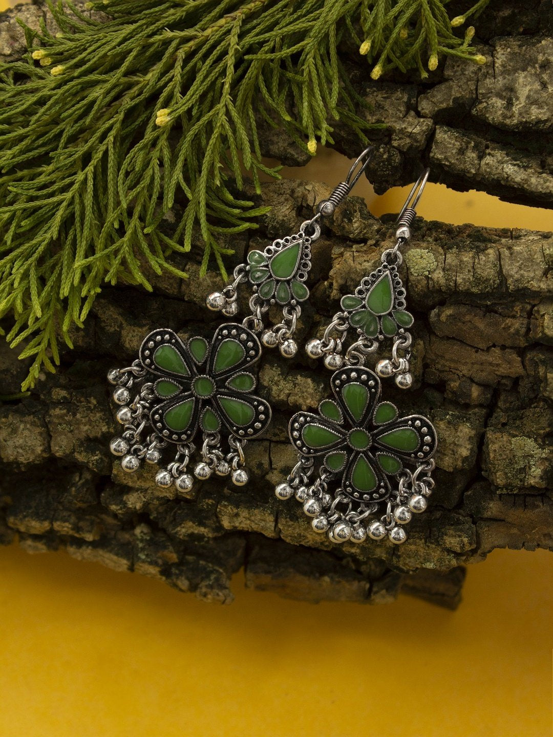 Silver Plating Green And Silver Color Floral Design Afghani Earring