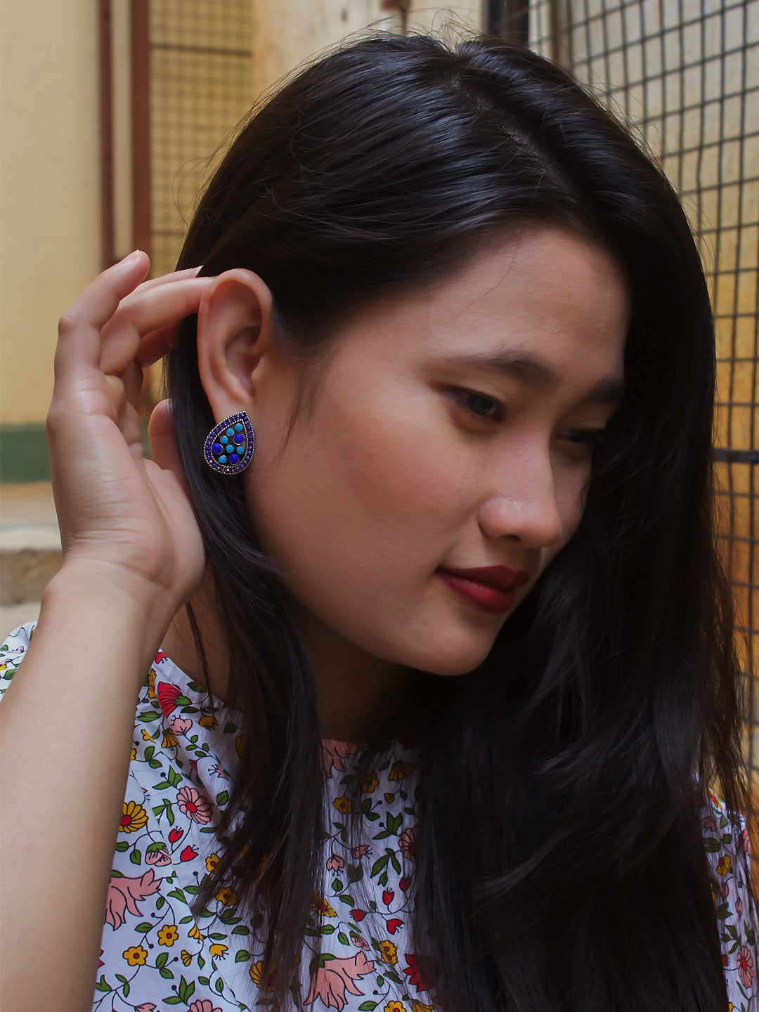 Tear Design Blue Stud With Stones Earring