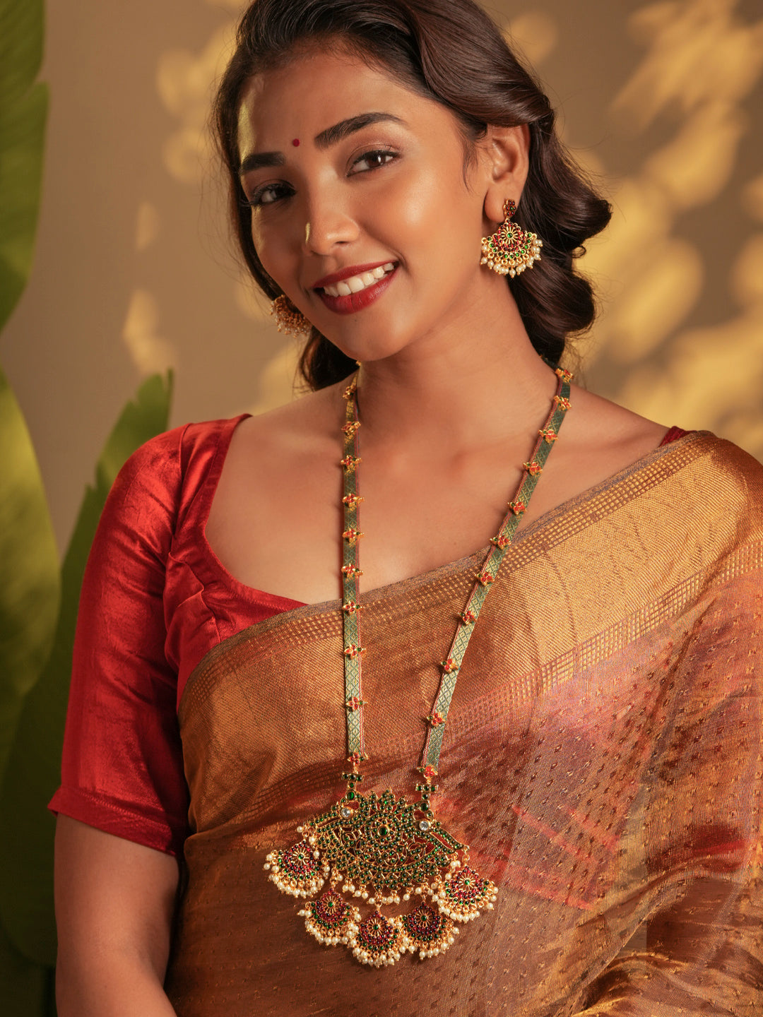 Zaralea — Gold Tone Temple Necklace Set Green and white Zari haaram