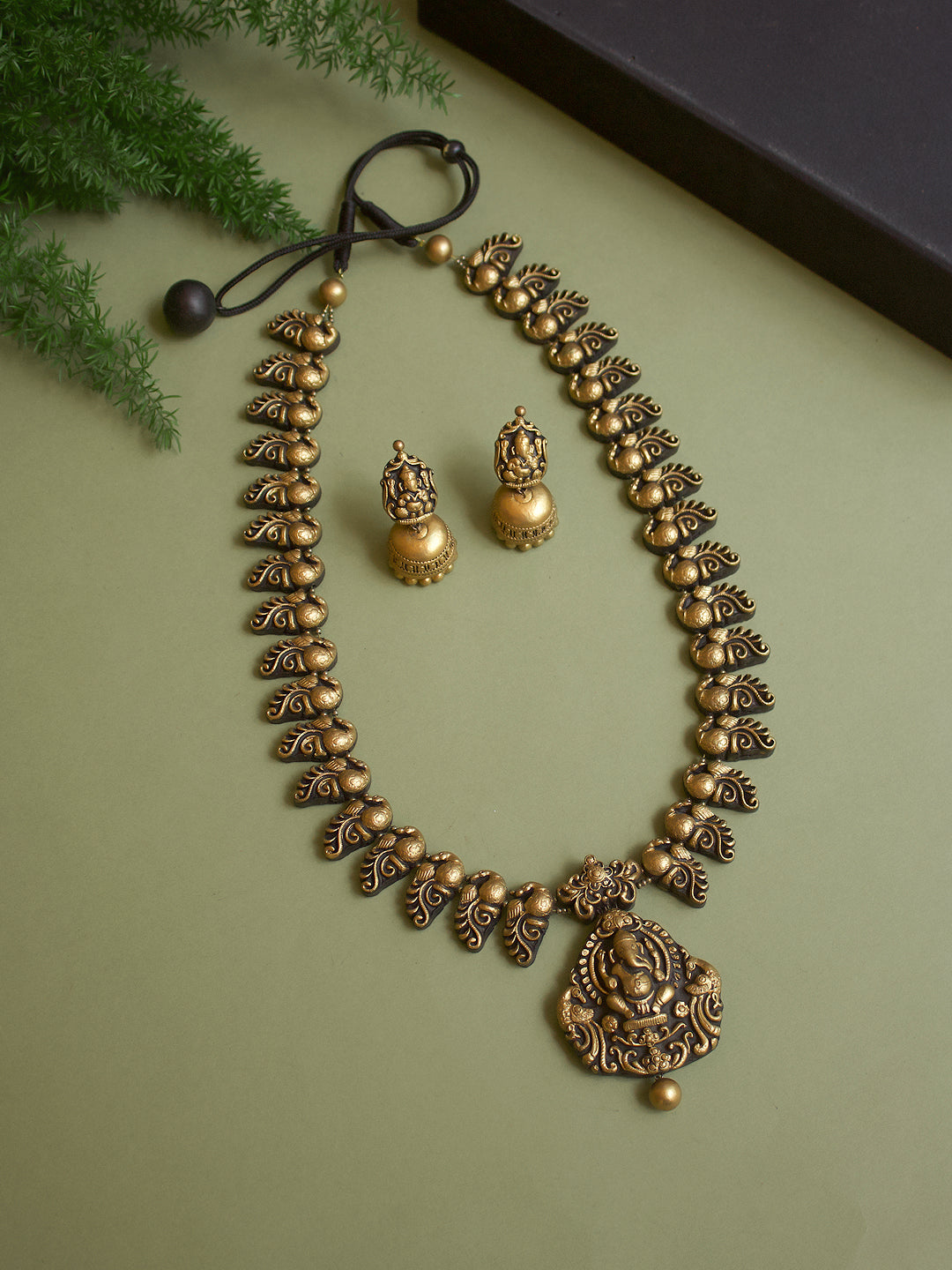 Ganesha Design Hand Painted Finish Terracotta Jewellery Set