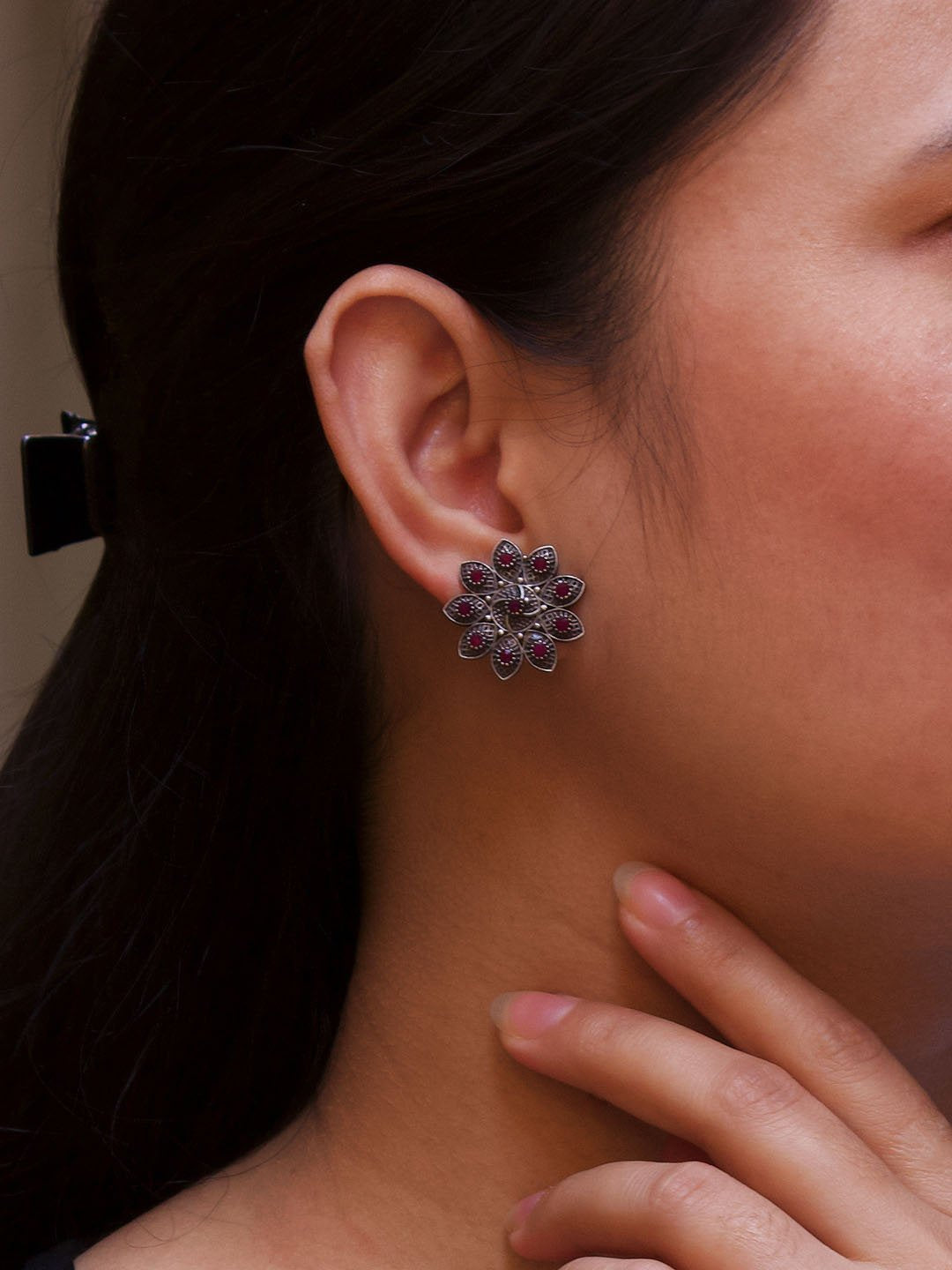 Silver Plated Flower Shape Oval Design Maroon Color Artificial Stone Stud Earring