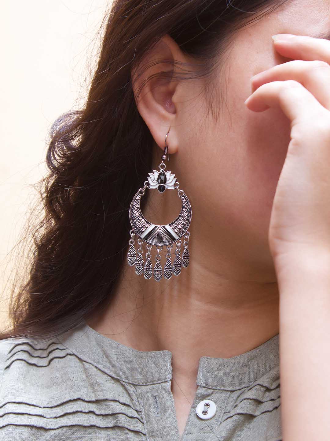 Lotus Design White and Black Dangler Afghani Earring