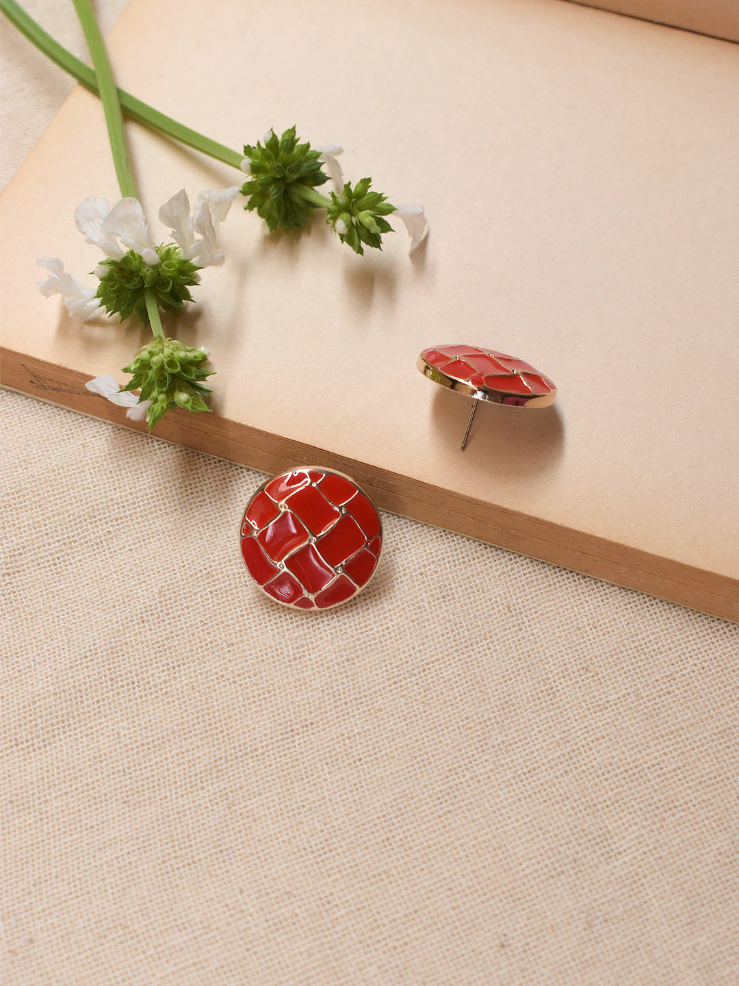 Circular Design Enamel Paint Finish Brass Earring