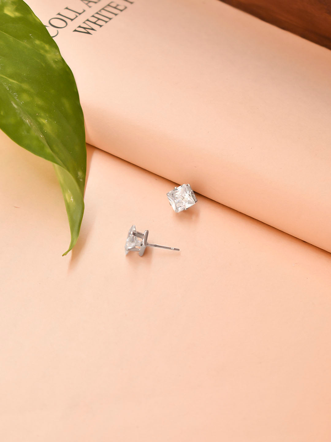 Square Shape Crystal Stone Stud Earrins