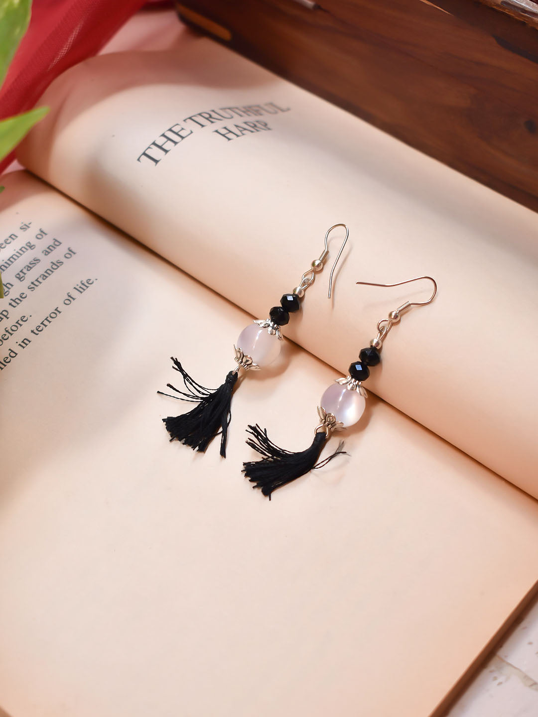 Silver Plated Tassel Design Black And White Color Agate Beads Drop Earring