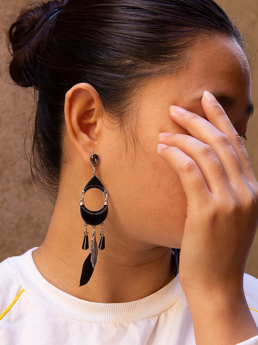 Black Color Feather And Leaf Drop Earring