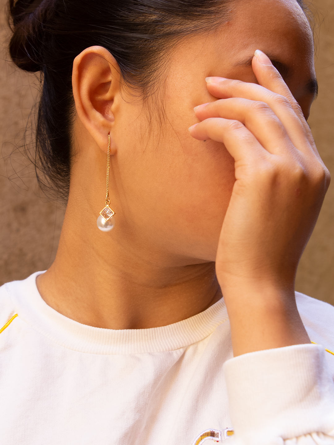 Silver Plated Rhombus Shape Stud Hanging Chain With Pearls Drop Earring