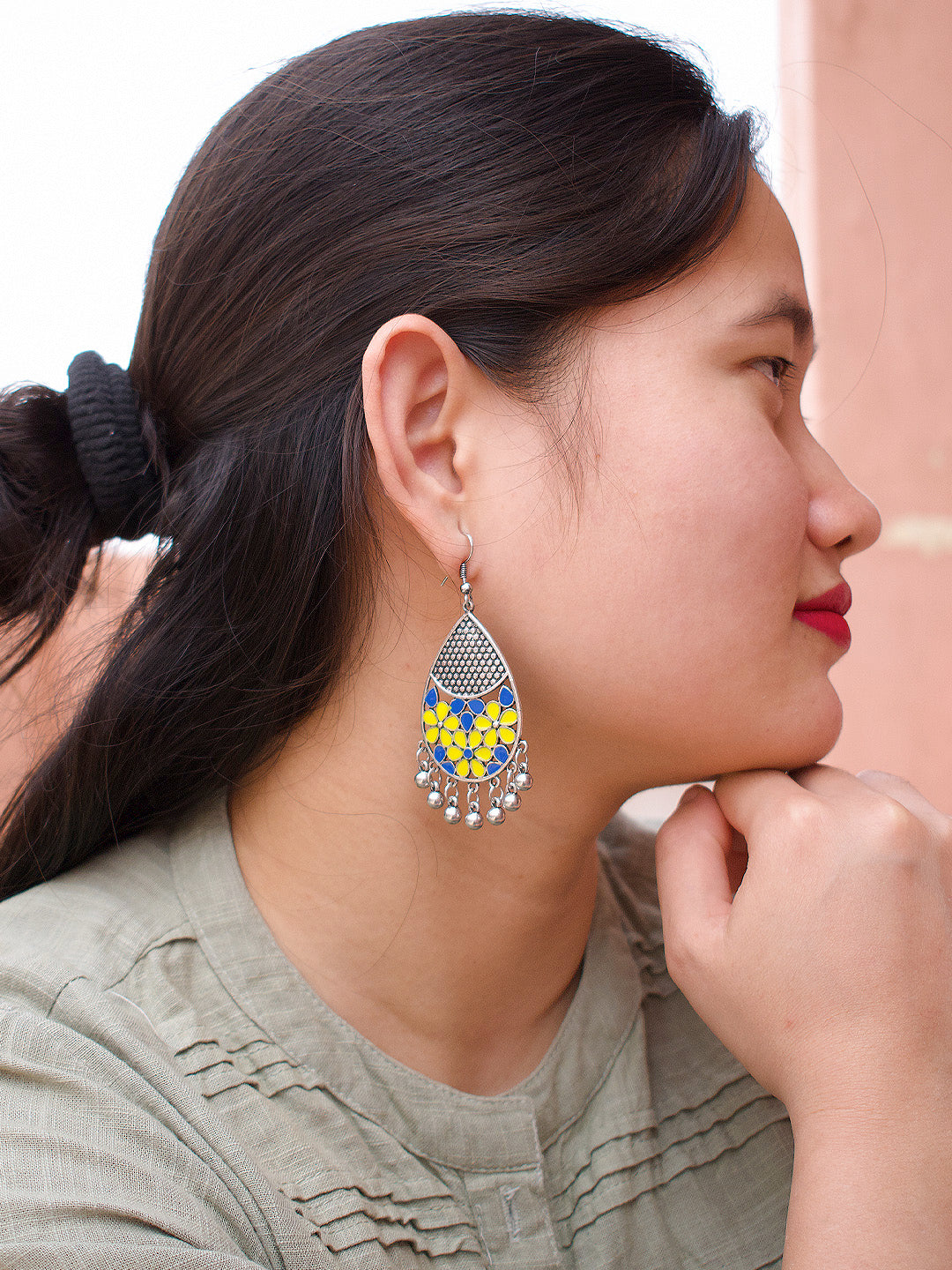 Silver Plated Leaf Design Yellow And Blue Color Earring