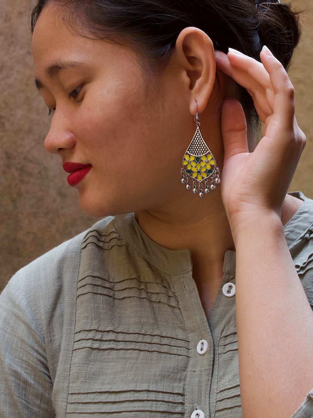 Leaf Design Yellow And Blue Earring
