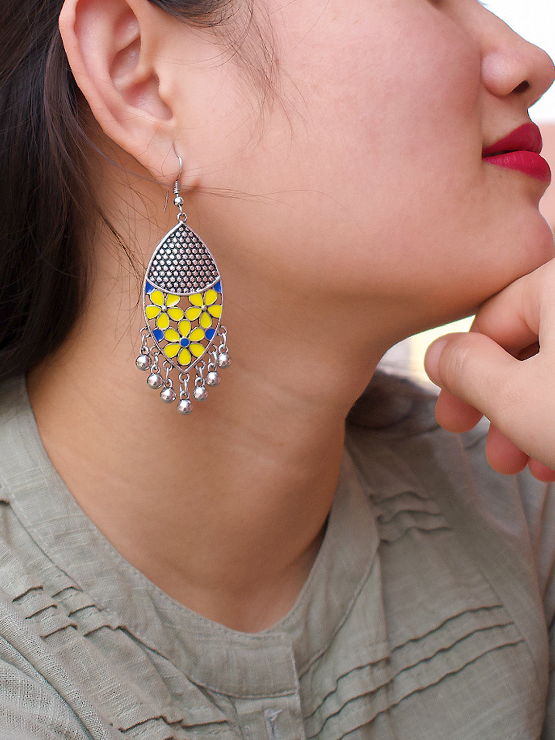 Silver Plated Leaf Design Yellow And Blue Color Earring