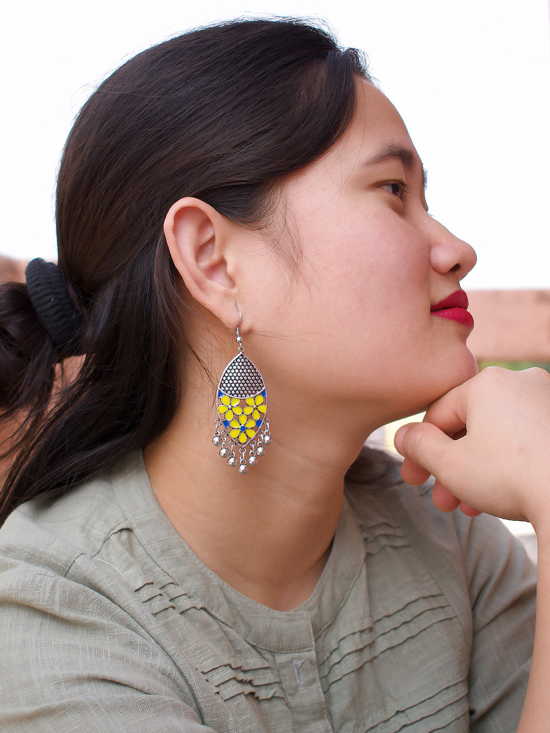 Silver Plated Leaf Design Yellow And Blue Color Earring