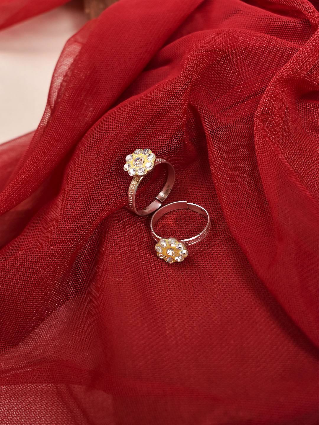 Flower Design Silver Toe Ring