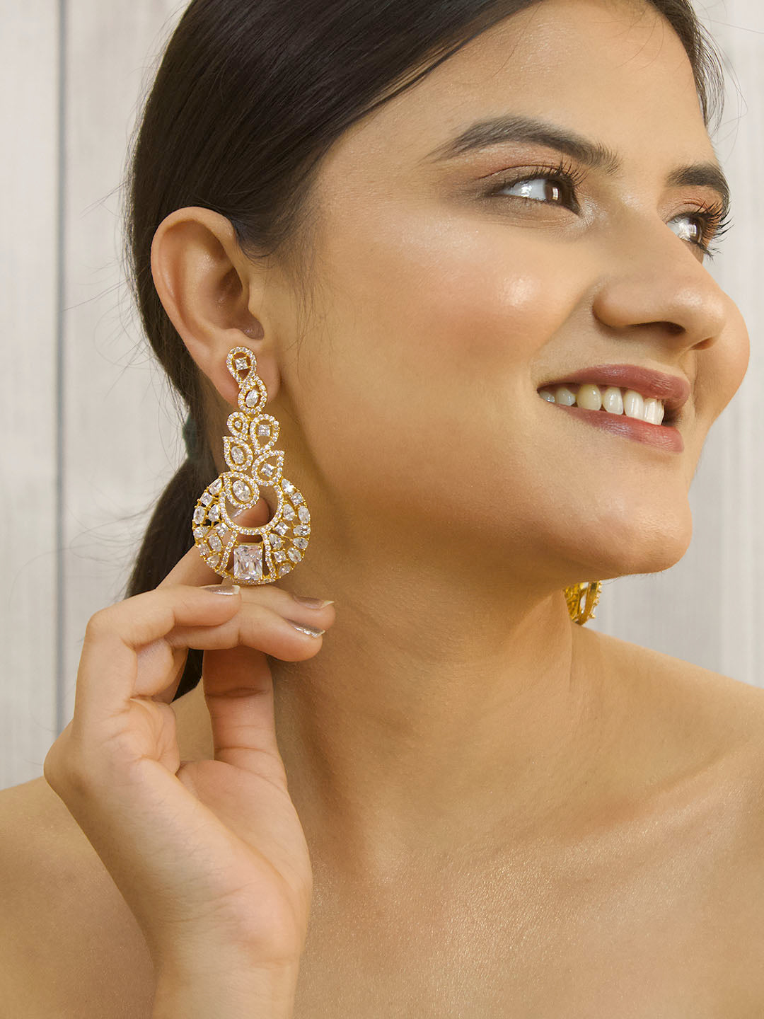 Avismaya Gold Plated Floral Design American Diamond Stone Dangler Earring