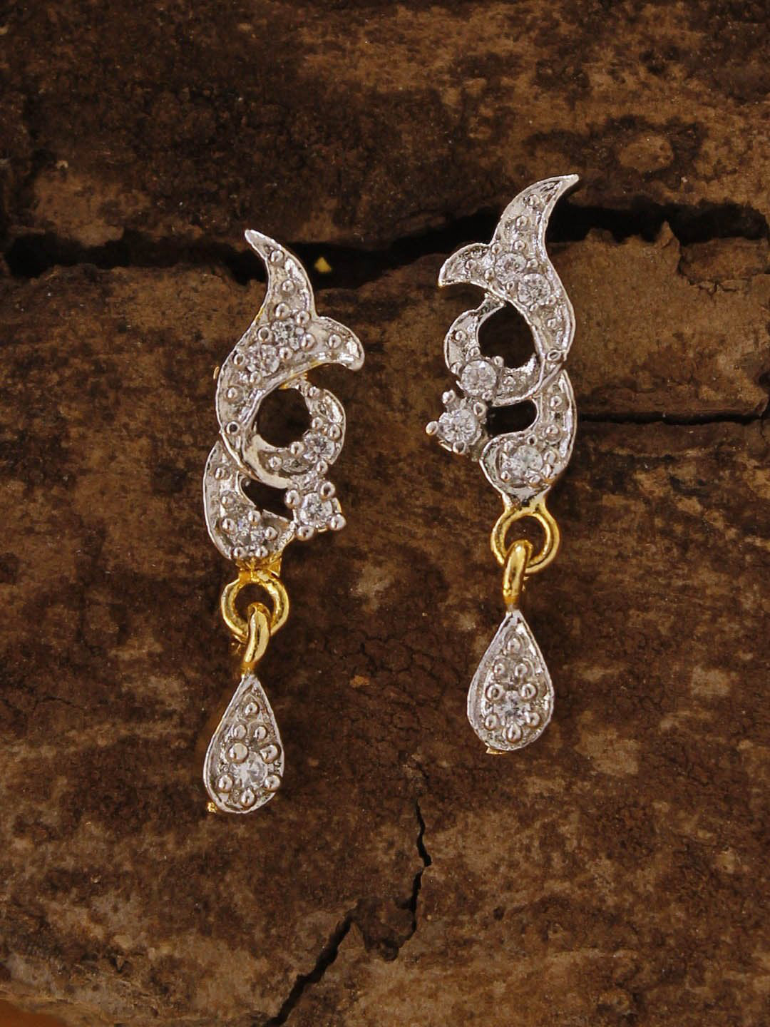 Avismaya Gold Plated With American Diamond Stone Pendant Set