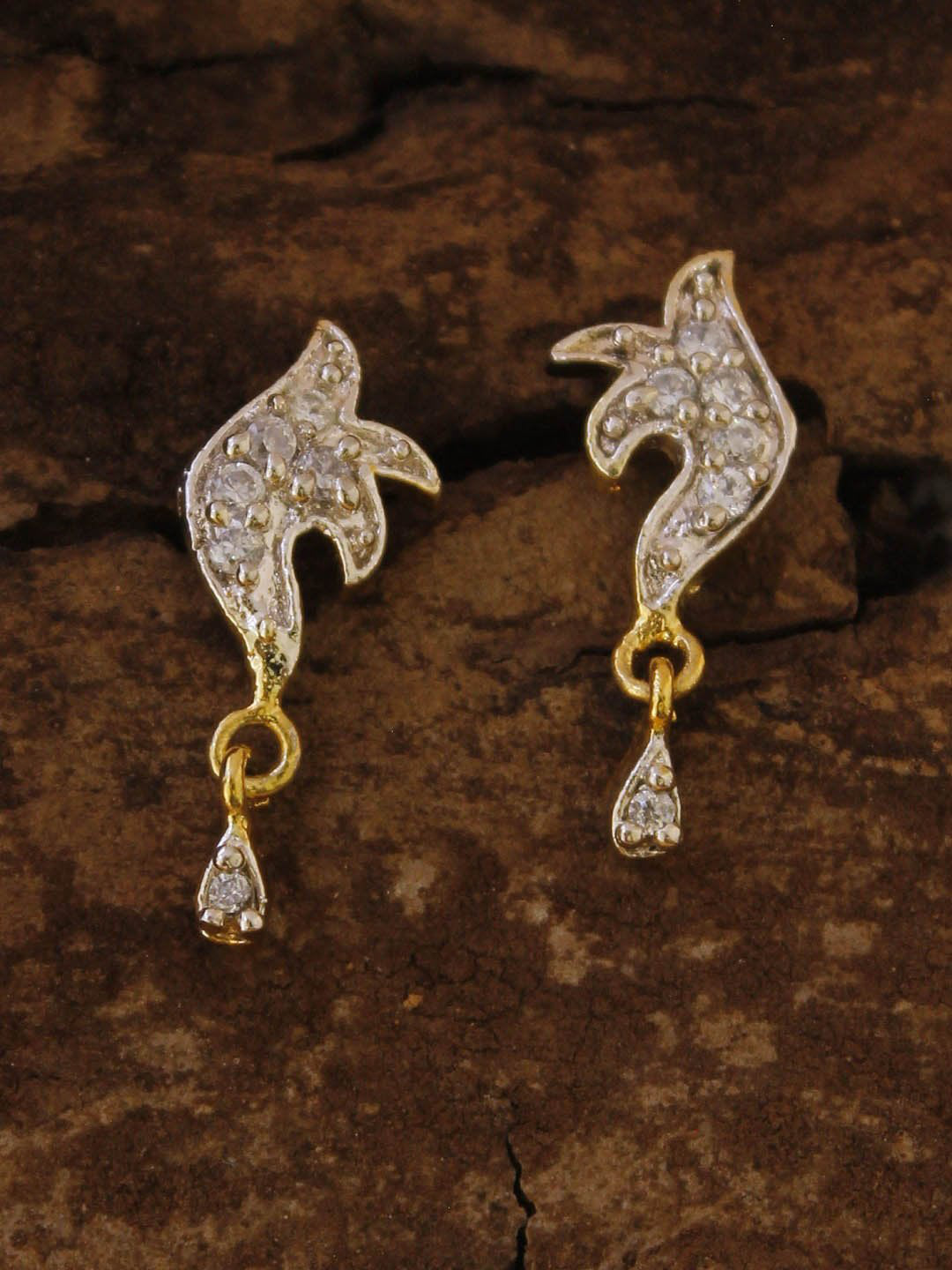 Avismaya Gold Plated With American Diamond Stone Pendant Set