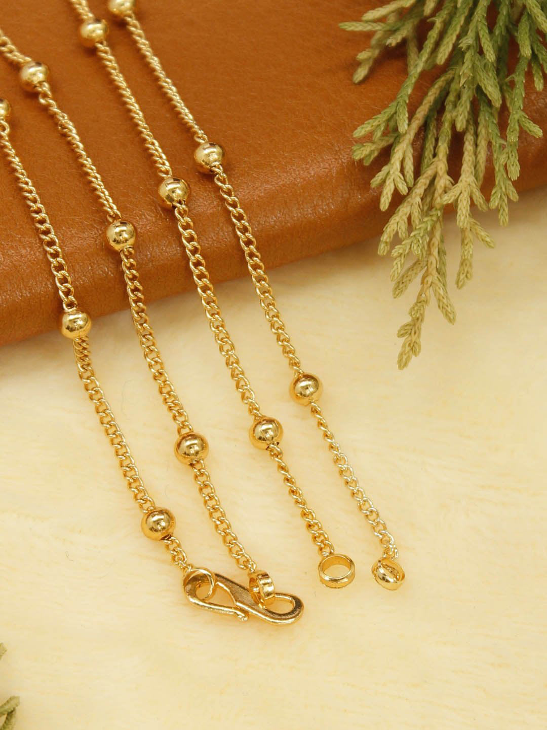 Avismaya Gold Plated Geometric Design Necklace Chain