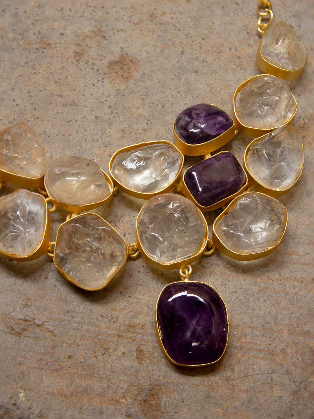 Avismaya Gold Plated Circle Design Semi Precious White And Purple Color Solar Druzy And Monalisa Mix Stone Choker Necklace