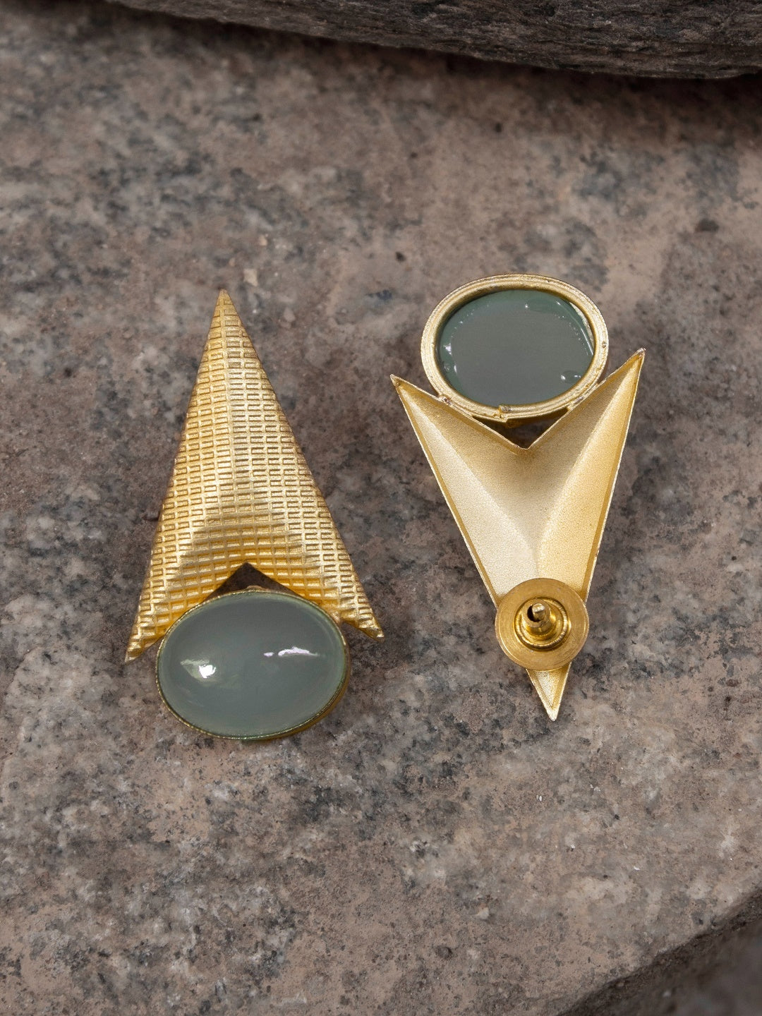 Avismaya Gold Plated Arrow Pattern Design Semi Precious Gray Color Crystal Stone Stud Earring