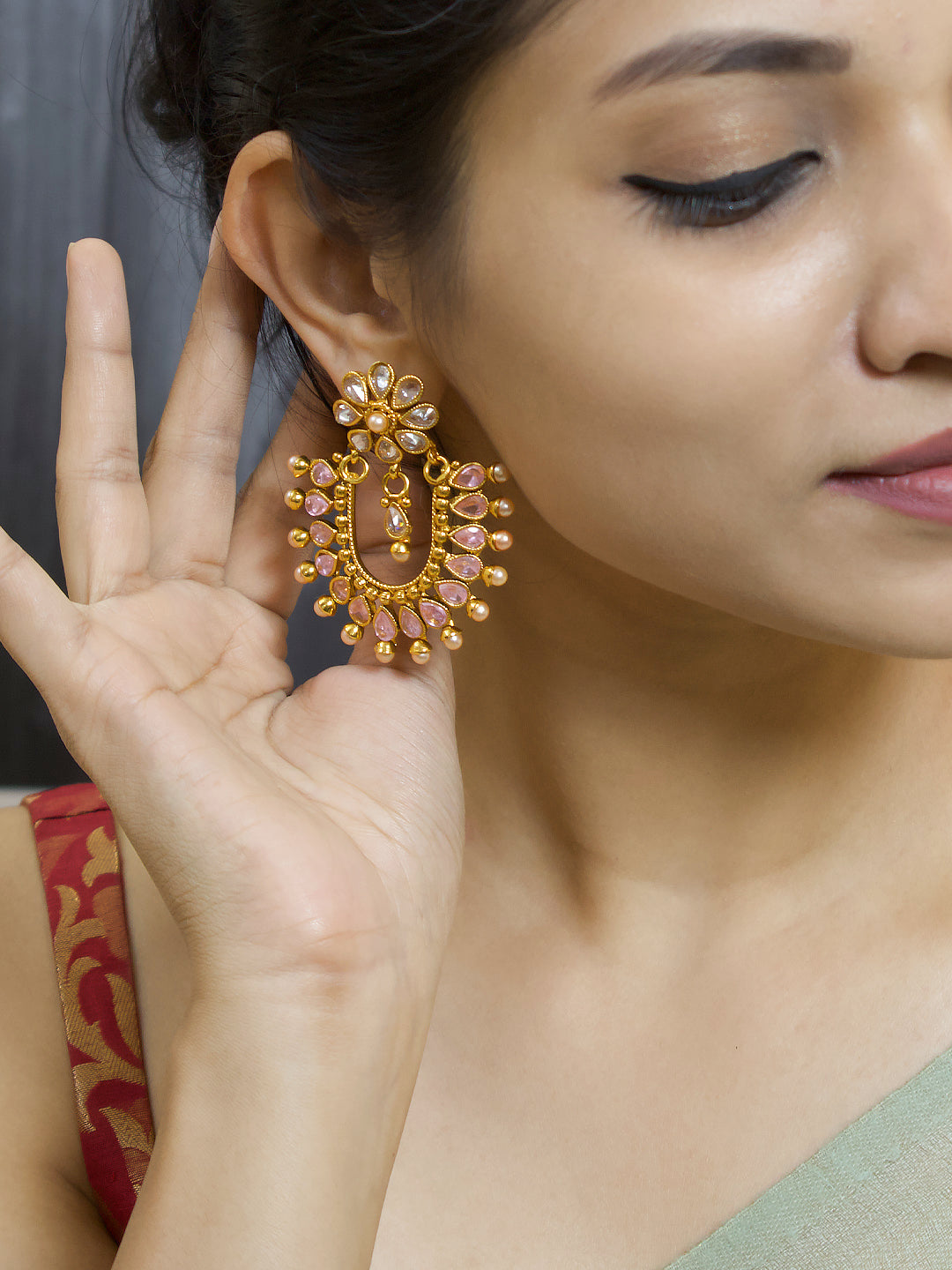 Flower Design Copper Mantika And Earring