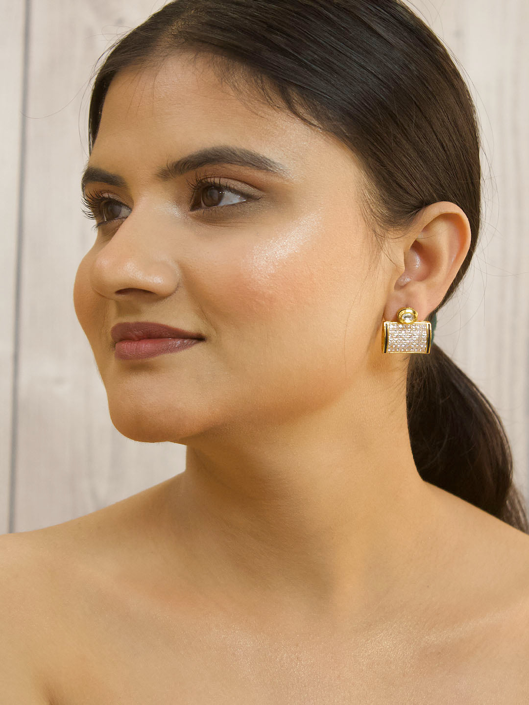 Avismaya Gold Plated Floral Design American Diamond Stone Stud Earring