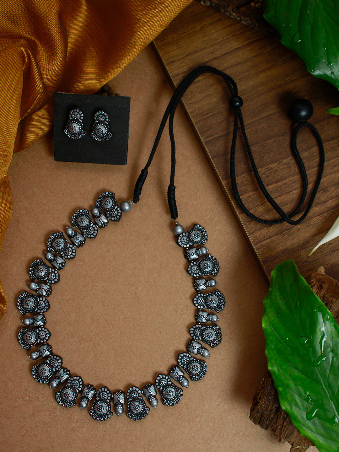 Contemporary Fusion Mandala Art Work Design Antique Silver Handmade Terracotta Necklace Set