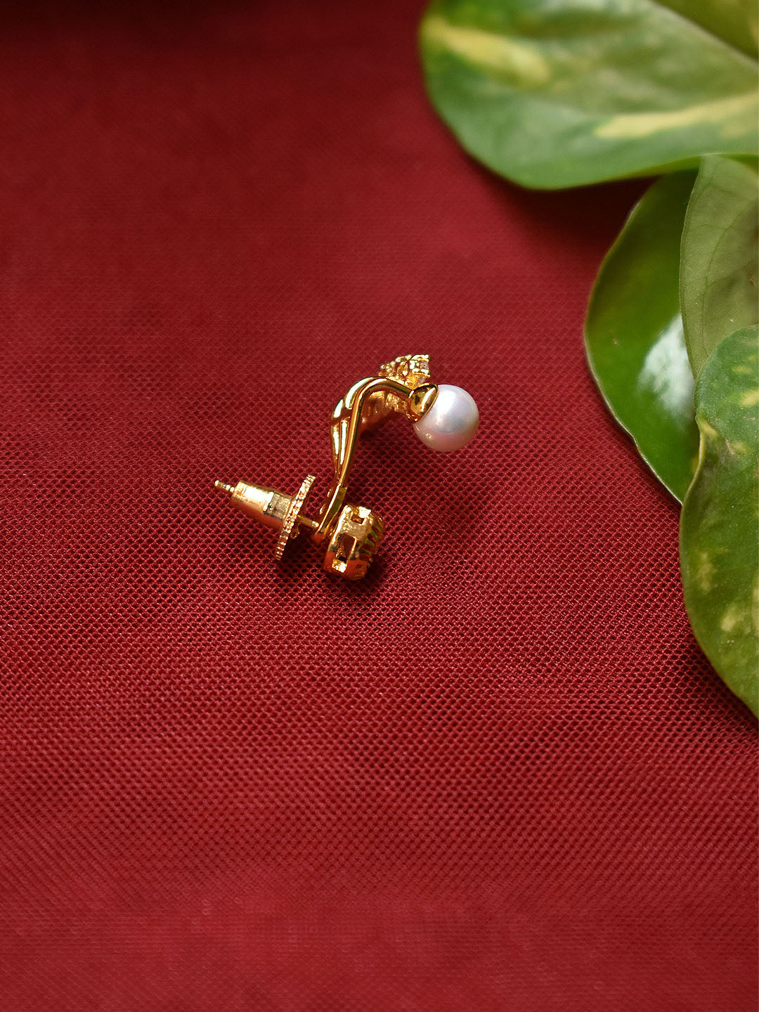 Avismaya Gold Plated Floral Design Stud Earring