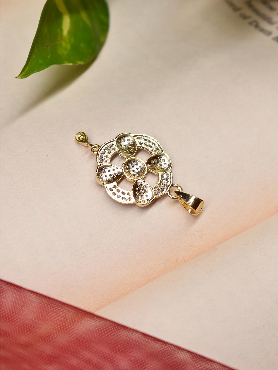 High Quality Gold Plated Floral Design Pendant CZ Stones With Earring Set