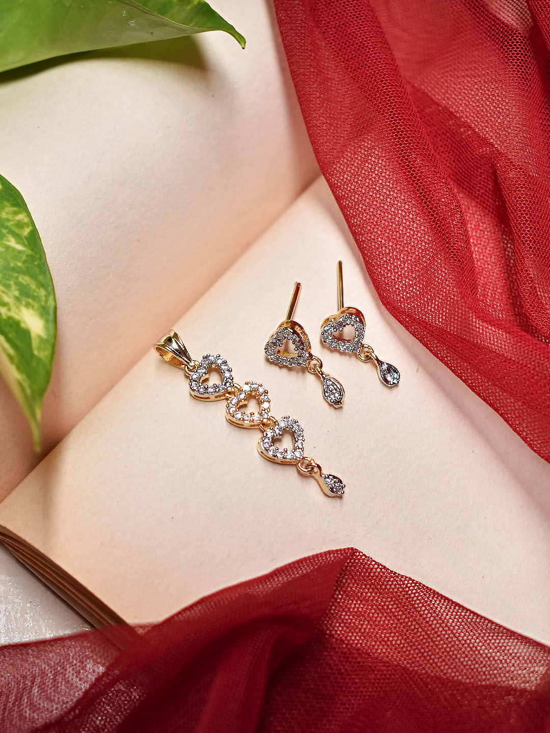 Avismaya Gold Plated CZ Stones Heart Design Pendant Set