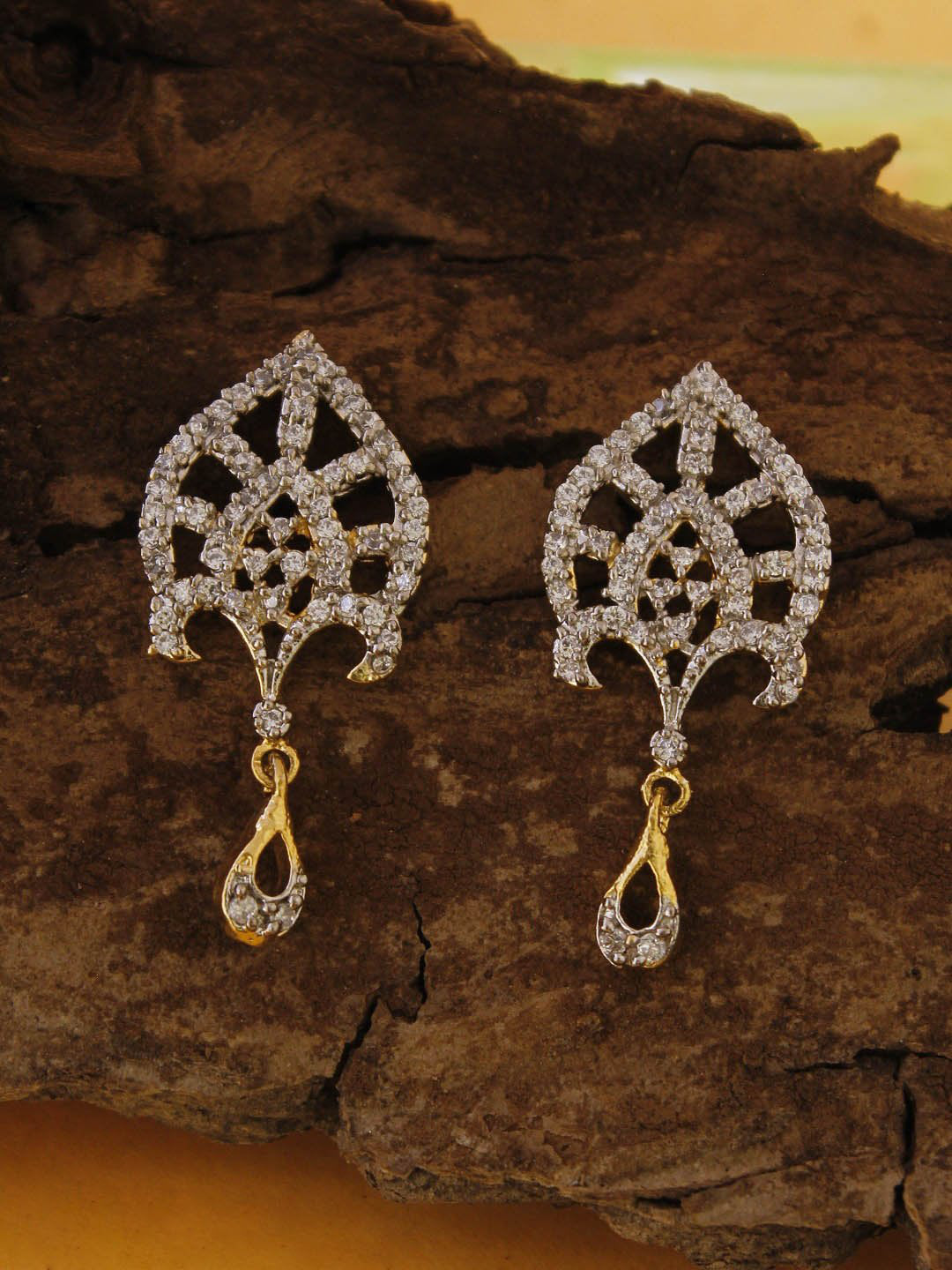 Avismaya Gold Plated With American Diamond Stone Pendant Set