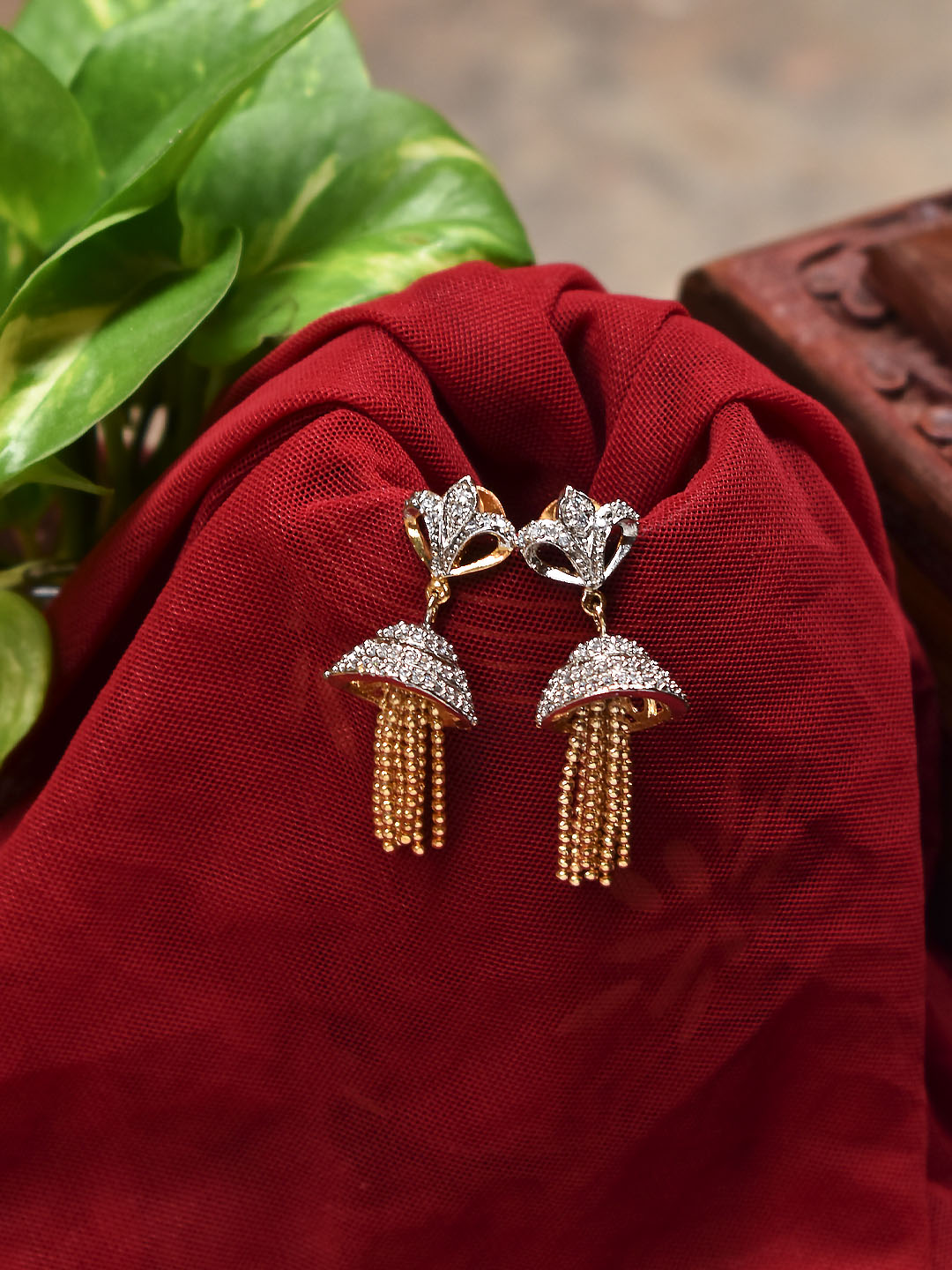 Leaf Design Brass Earring