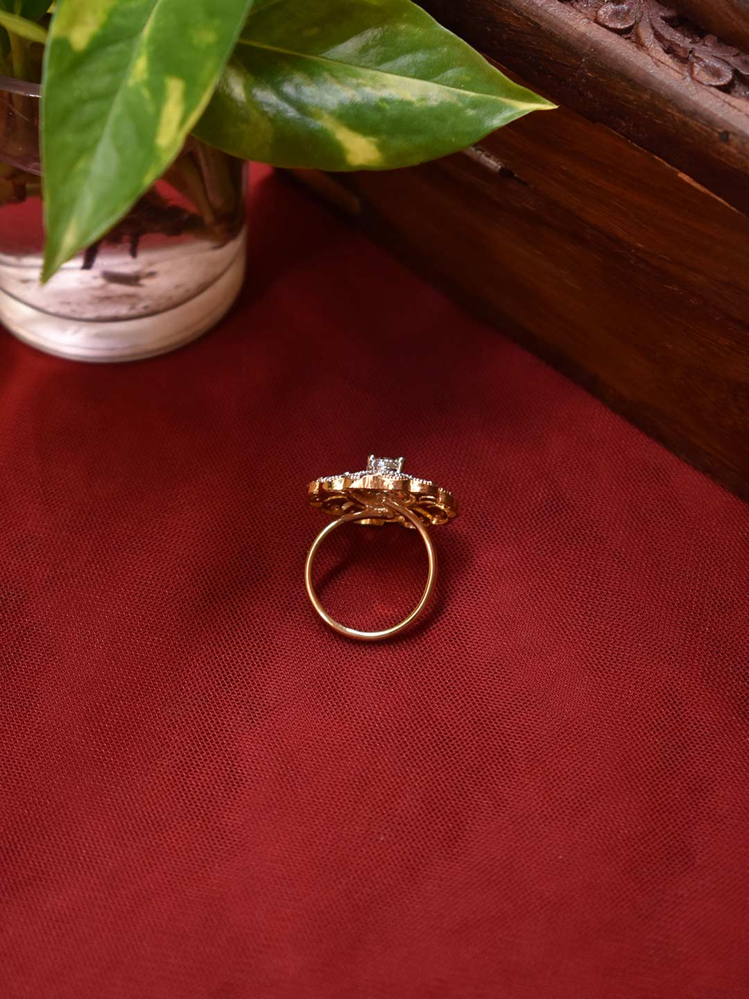 High Quality Gold Plated Circular Shape Oval Design Cz Stones Finger Ring