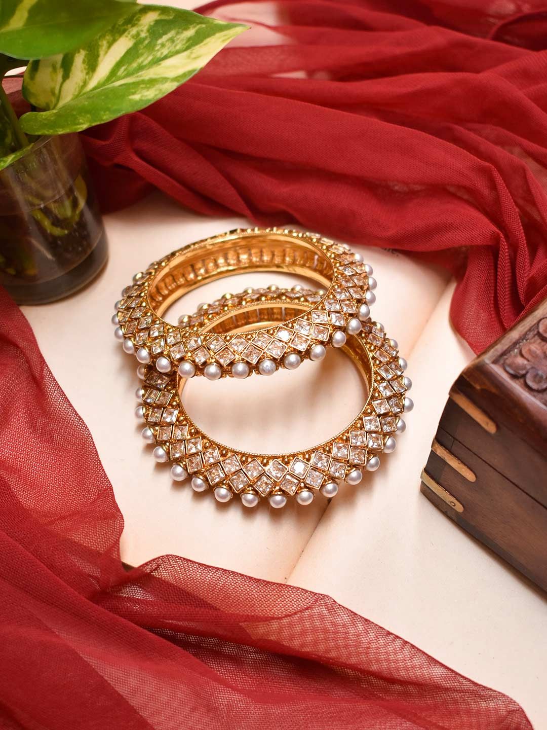 Avismaya Gold Plated Rhombus Shape With Kundan Stones And Pearls Traditional Bangles