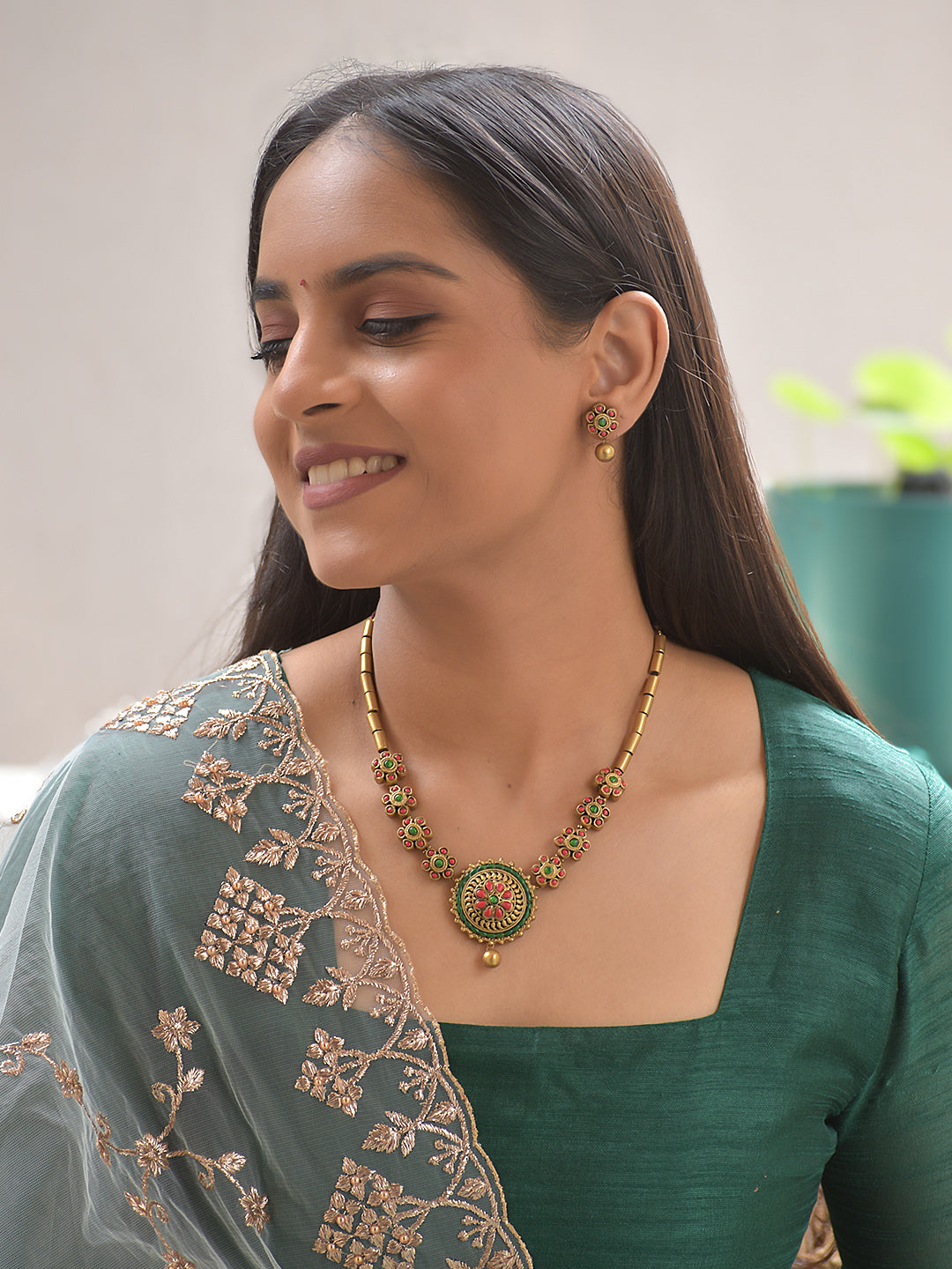 Artisanal Mandala Statement Necklace Set – Emerald & Crimson