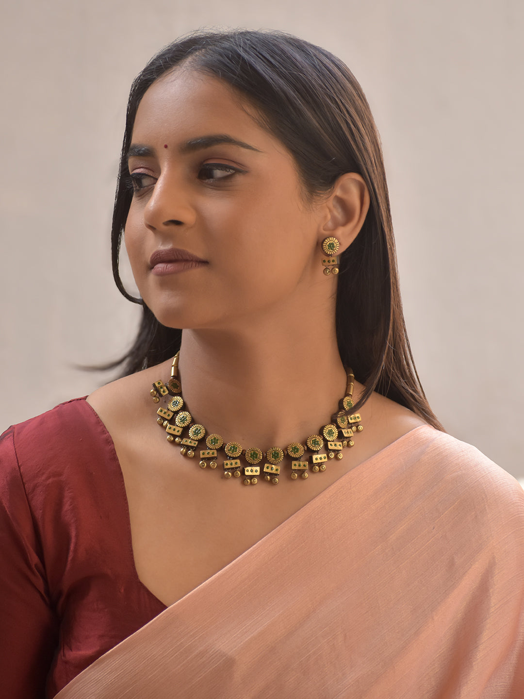 Vanika – Terracotta Floral Disc Necklace Set with Green Accents and Geometric Dangler Charms