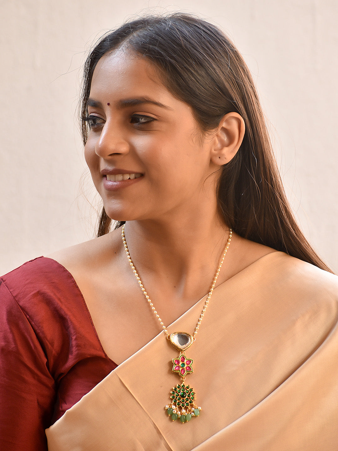 Premium Kundan Celebrity Style Chain in Handcrafted Kundan Pendant Necklace with Floral Motifs & Pearl Chain