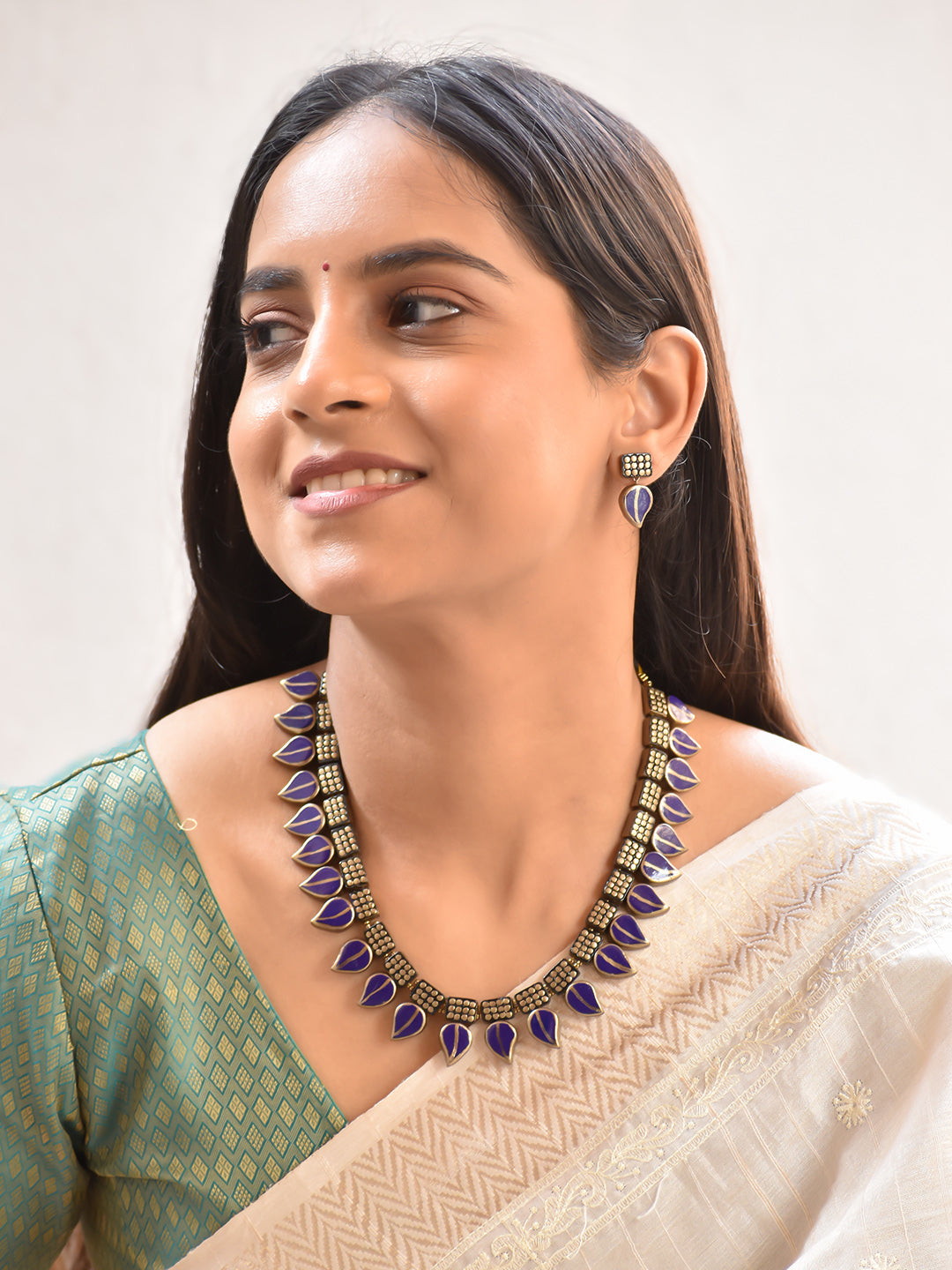 Terracotta Blue Teardrop Motif Choker Necklace with Geometric Bead Detailing