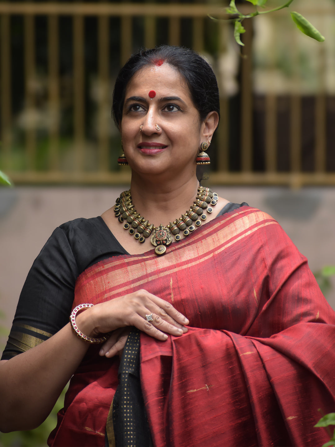 Handcrafted Temple-Inspired Floral Pendant Terracotta Jewellery Set in Black, Red & Antique Gold