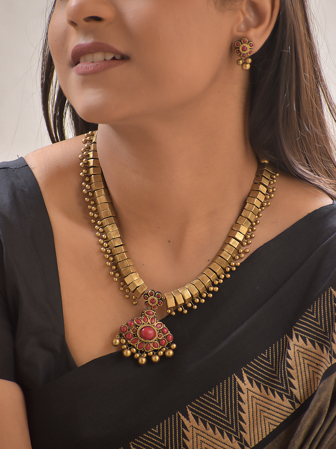 Handmade Terracotta Red-Polki Pendant Necklace Set with Antique Gold Block Beads