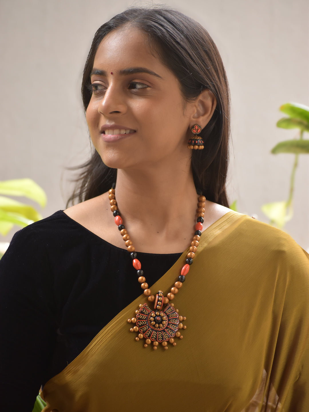 Bold Tribal Fan Terracotta Necklace Set in Red and Black Earrings