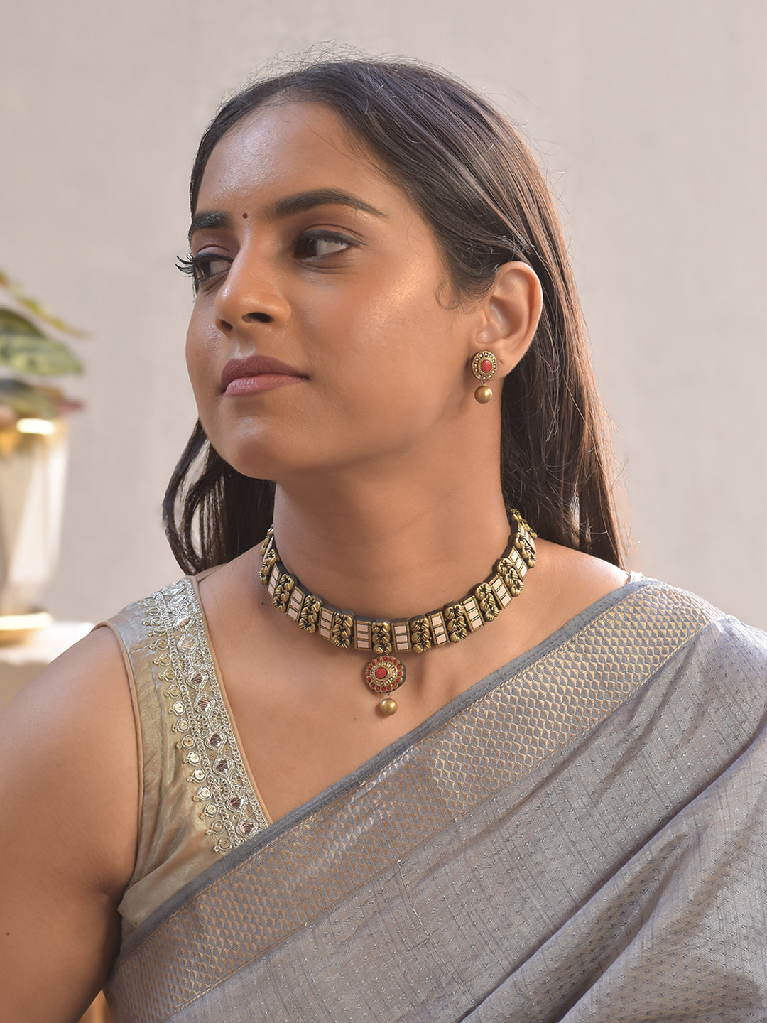 Terracotta Floral Block Choker with Red Medallion Pendant With Studs